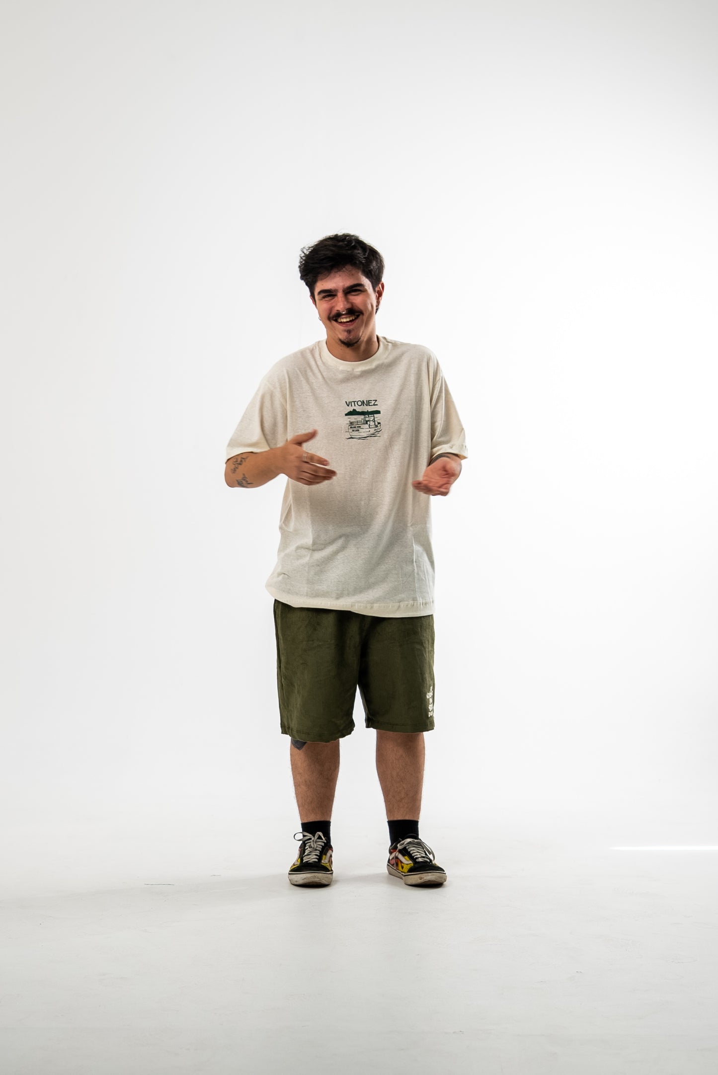Camiseta Cânhamo OffWhite "O Tal Verão da Lata"