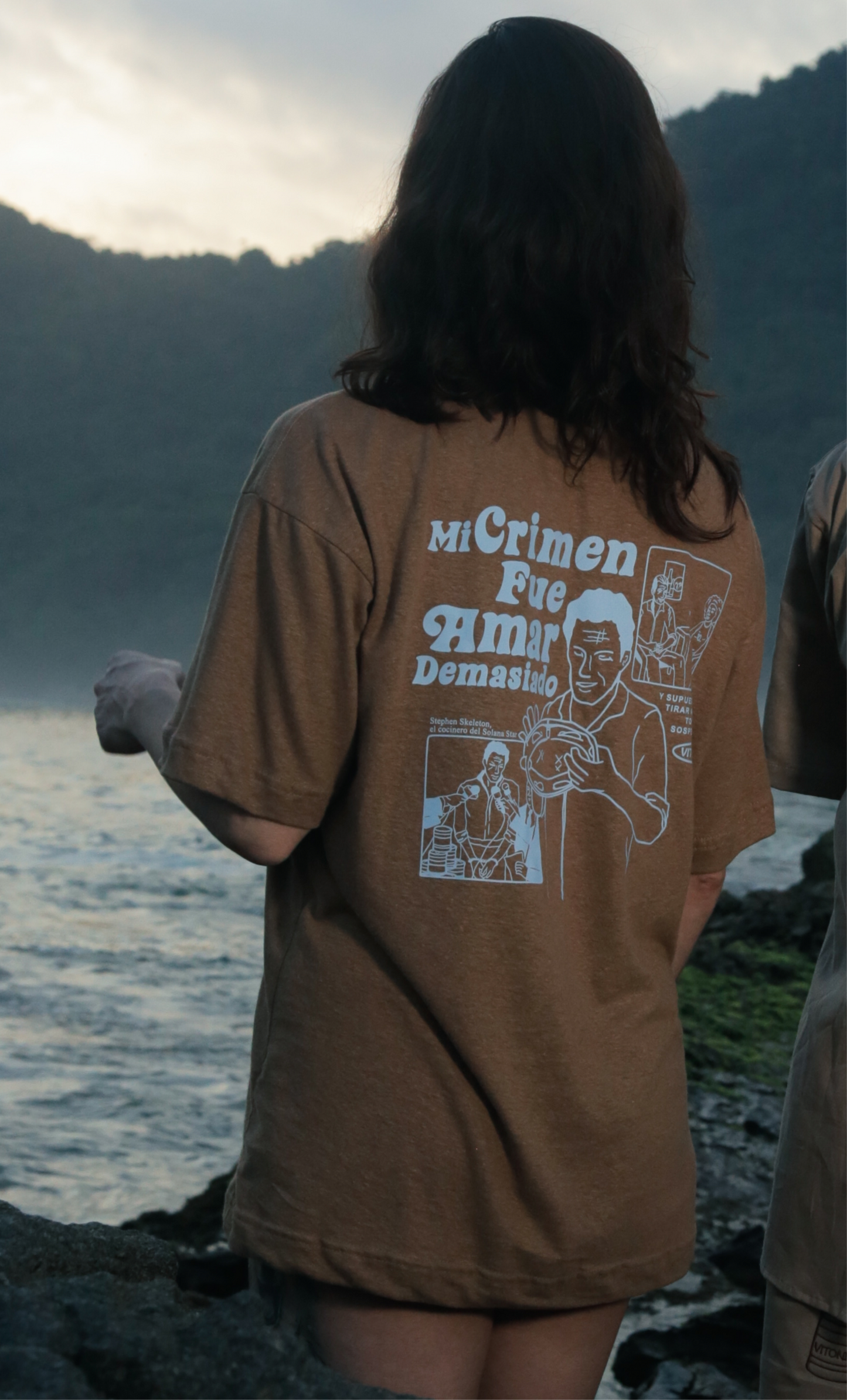 Camiseta Cânhamo Cáqui "Mi Crimen Fue Amar Demasiado"