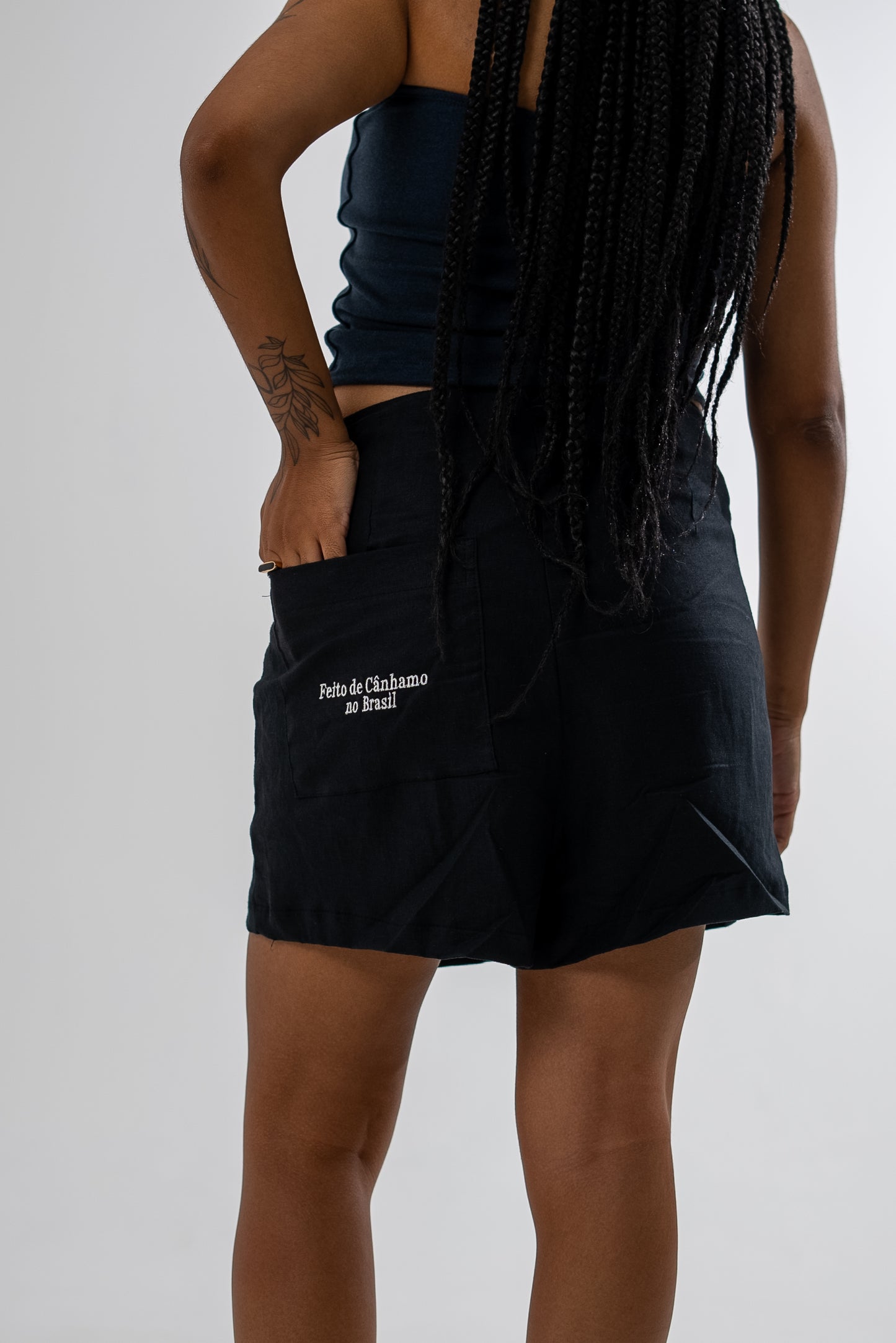 Shorts Saia Sarja Cânhamo - Preto
