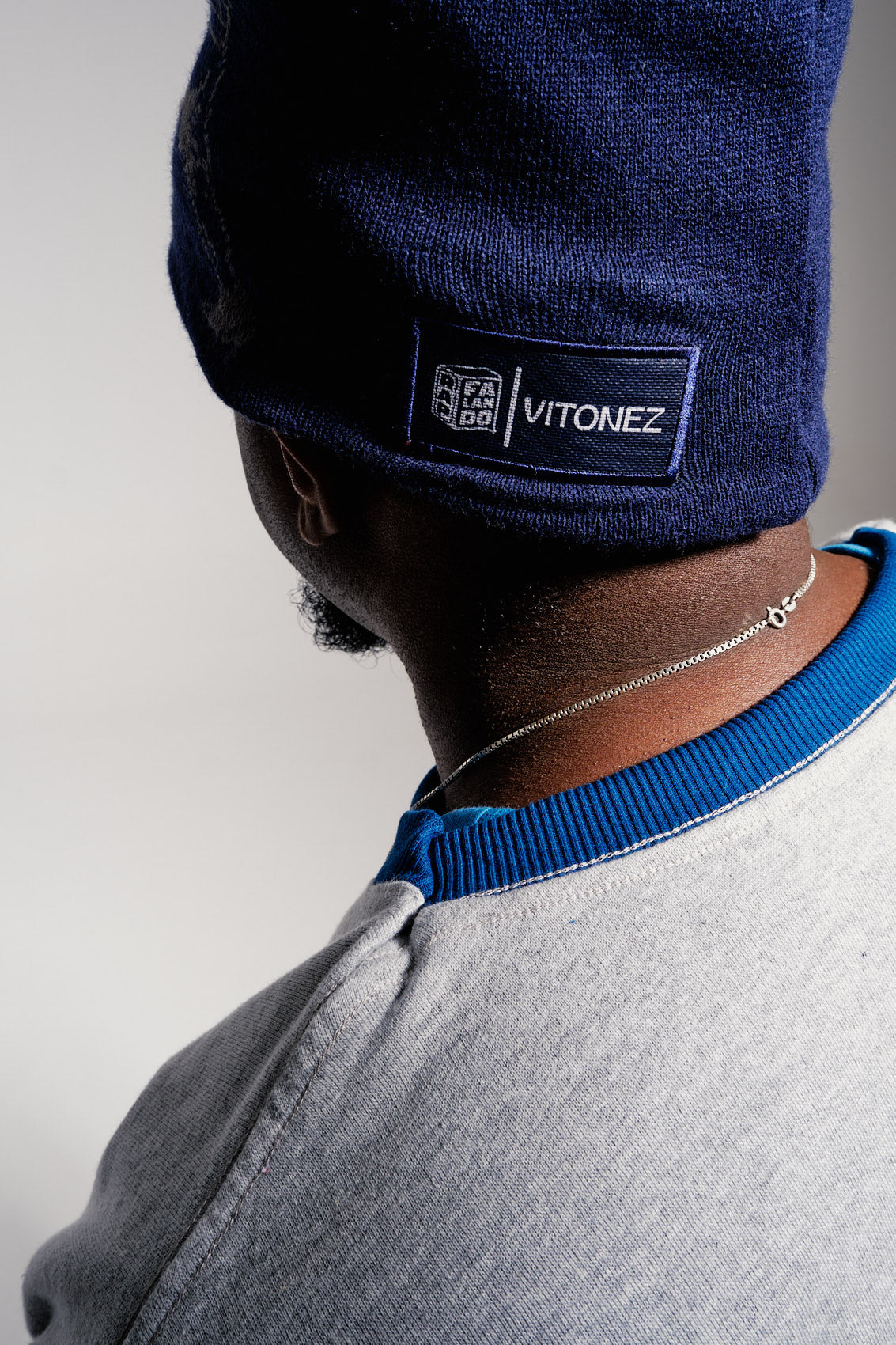 Gorro - 5 Min Sem Perder Amizade - Azul com Cinza