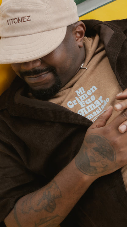 Camiseta Cânhamo Cáqui "Mi Crimen Fue Amar Demasiado"