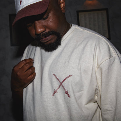 Camiseta Adagas e Facas - Cânhamo Off White